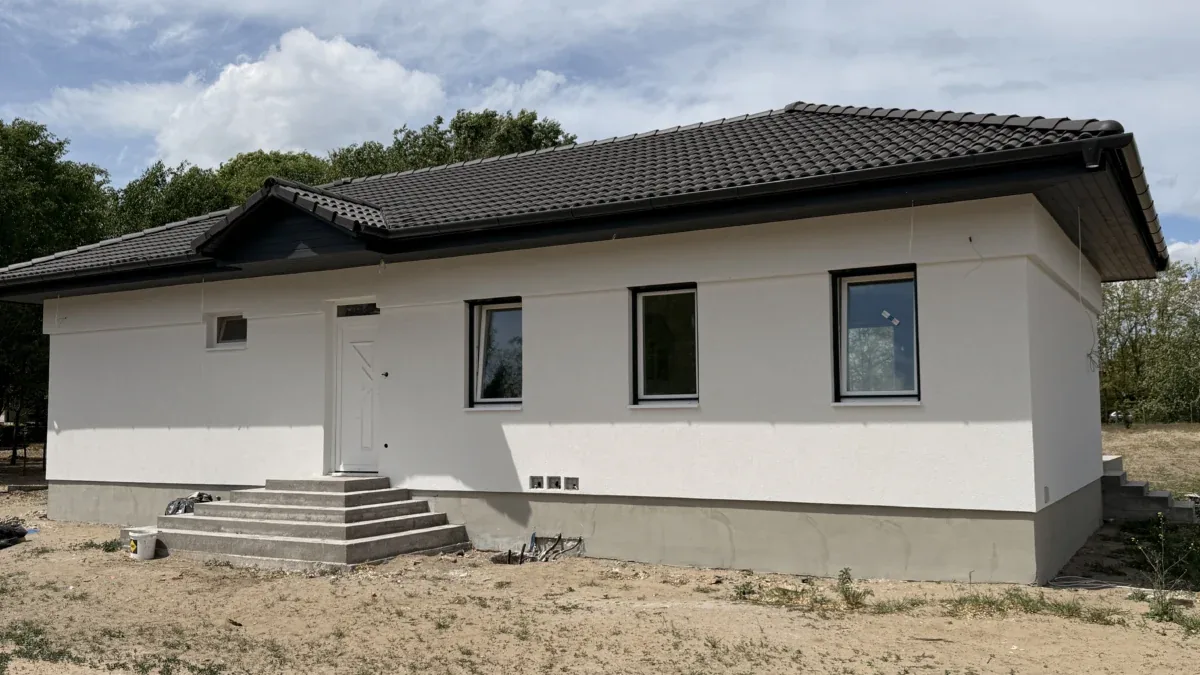 Kecskemét – Úrihegy 128 m²-es téglaház 3000 m²-es telken – 2. kép